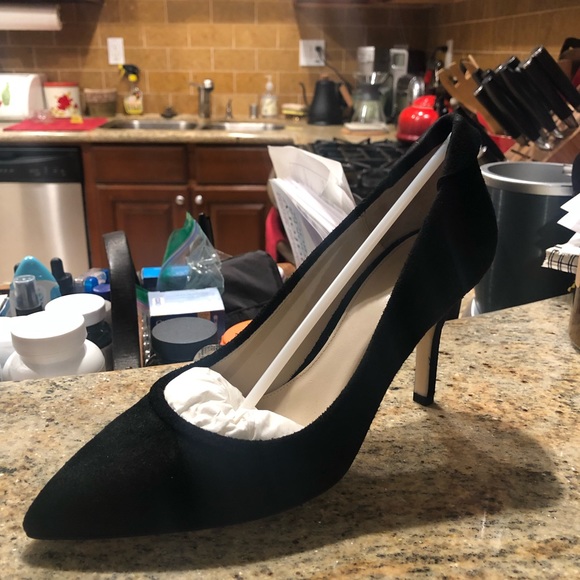 YVONNE KONE BLACK SUEDE FABIO PUMP - Picture 1 of 7